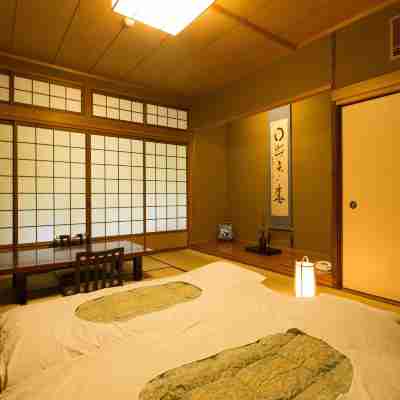 由布院温泉 日の春旅館 Rooms