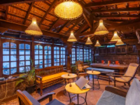 Madpackers Goa Anjuna - Bar & Pool Hoteles en Baga