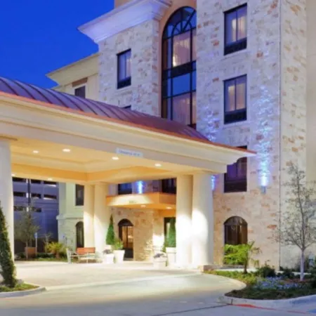 Comfort Inn & Suites Dallas Medical-Market Center