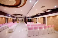 Hotel JS فنادق في صاحب زاده أجيت سينج ناجار