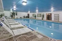 Holiday Inn Express & Suites Columbus Airport Hotels in Gahanna