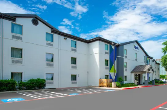 Spark by Hilton Dallas Medical District Love Field Hotels near Dallas Love Field