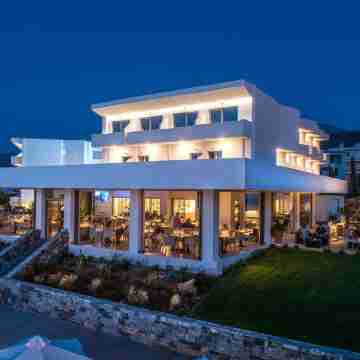 Hotel Matheo Villas & Suites Hotel Exterior