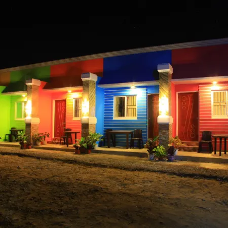 Baywalk Paradise Inn