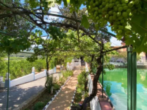 Complete, Spacious House, with Pool and Surrounded by Nature Hotels in Ribera Alta