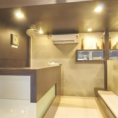 Hotel Mourya Residency