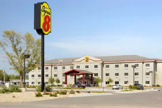 Super 8 by Wyndham Topeka at Forbes Landing