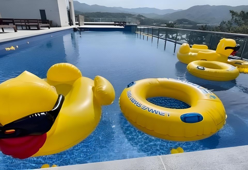 2. 삼척(장호항) ..