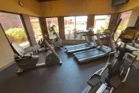 Super 8 by Wyndham O'Fallon - Gym