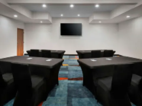 フェアフィールド イン & スイーツ バイ マリオット ドーバー ドーバーのホテル