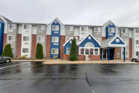 Microtel Inn & Suites by Wyndham Georgetown