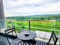 Railway Stylish Homestay (3Br3B) 6Pax by Cowidea Hotels in Senai
