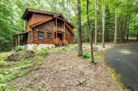 Hooks Haven 4 Bedroom Cabin Hotels in Sevier County