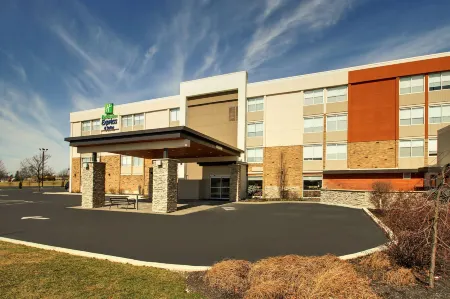 Holiday Inn Express & Suites WAPAKONETA by IHG