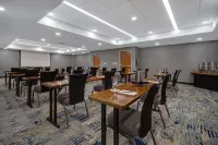 Embassy Suites by Hilton Detroit Metro Airport Hotels in Romulus