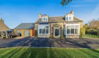 Blythewood Aberdeenshire Luxury Lodge with Hot Tub