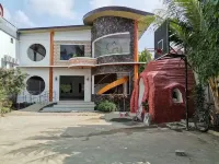Ross Rose Budget Hotel فنادق في Santo Tomas