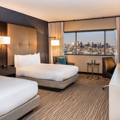 2 Double Beds Newark Skyline View Top Floor DoubleTree by Hilton Hotel Newark Airport Promo Code