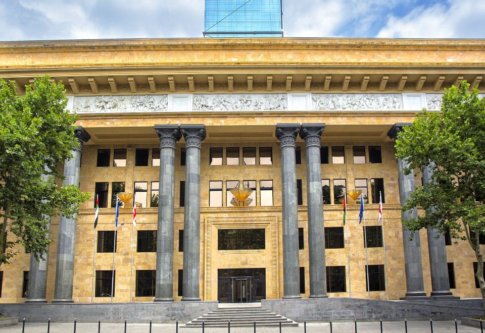 더 빌트모어 호텔 트빌리시의 럭셔리한 외관 이미지