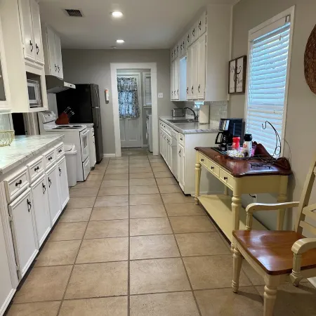 2 King Beds, 2 Twin - 7 Min to Tech - Patio