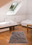 Spacious vacation apartment on the Elbe slope - directly on the Blue Wonder
