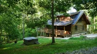 Cozy Mountain Top Log Cabin In Hocking Hills! Pet- Friendly!