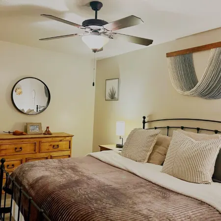 Serenity in Duck Creek Village - Huge cabin on 6 acres overlooking mountains