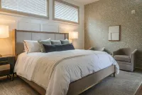 Luxury Downtown Loft