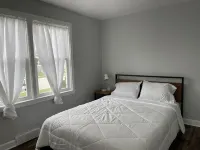 Beach House- 3 blocks to beach, Huge patio, Sauna, Fire Pit and 2 bikes! 🚲🔥🌊