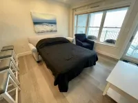 High Rise Luxury Oceanfront Condo, 5th Floor. Close to Everything, Epic Views! Hotels in Hampton