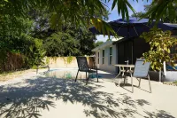 Newly Renovated 4 Bedroom Pool House