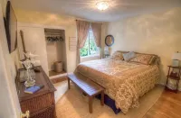 Elegance & Serenity and A Short Walk To Town