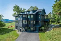 Luxury Lodge - Walk to Mirror Lake & Village - Mountain Views - Dog Friendly