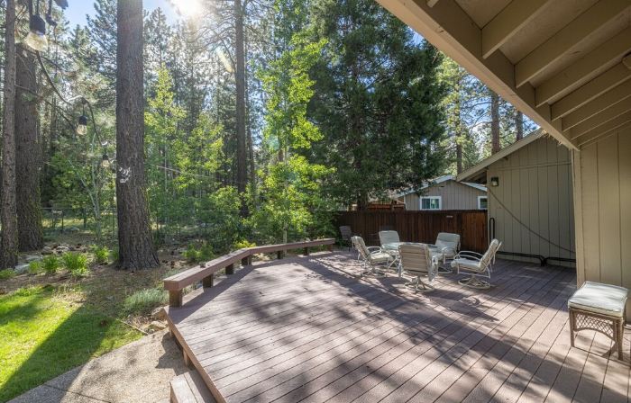 Fun Family Cabin in the Heart of the Lost Sierra w/ BBQ, Games and Tons of Space