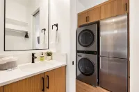 Great Value! Comfy Classy Casita! Kitchen & W/D