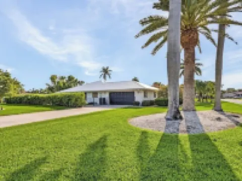 Waterview! 5 bdrms! 10 minutes to Fort Myers Beach Hotels in Iona