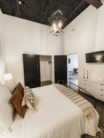 The Flats - Industrial modern loft within walking distance to downtown!