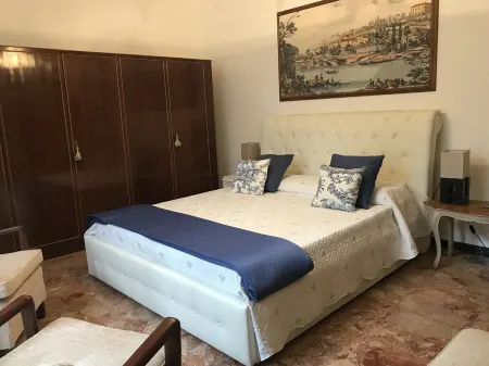 Casa Adriana inside a 14th century Villa with private garden next to Florence