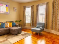 Spacious family friendly 3BR 1st FL apt. Kelly SQ, collages & universities Hotels in Worcester