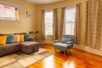 Spacious family friendly 3BR 1st FL apt. Kelly SQ, collages & universities Các khách sạn ở Worcester