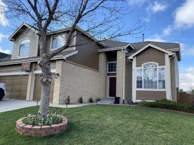 Luxury Walk out Basement 1100 sq ft• Private patio • Separate private entrance Hotels near The Clue Room