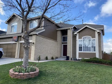 Luxury Walk out Basement 1100 sq ft• Private patio • Separate private entrance