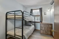 Beautiful Lake Front Home Các khách sạn ở Litchfield