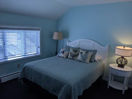 Lake Side Room at The Copper Trout.