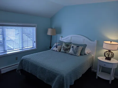 Lake Side Room at The Copper Trout.