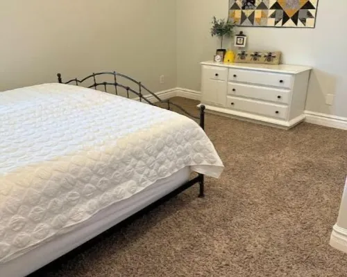 2 Bdrm Private Basement Apartment Sleeps 6 Hotels in Bountiful
