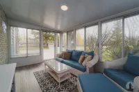 Beach & Downtown 3 minutes away-Fire Pit-Video Games-Coffee Bar