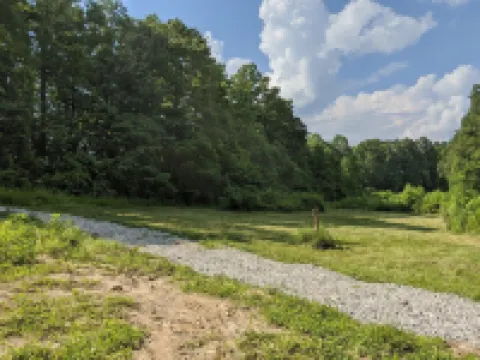 Hocking Hills,Cozy Secluded Cabin,Minutes to Caves/WiFi/Pet Friendly!