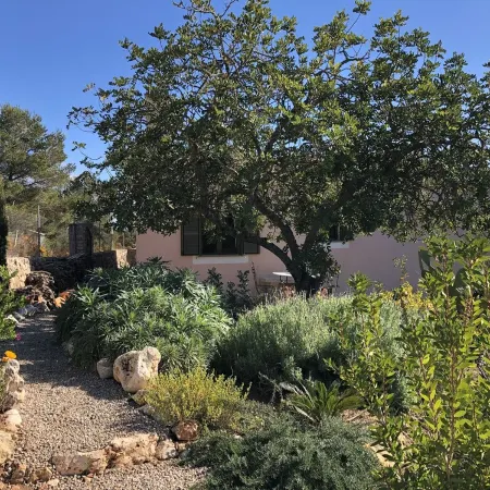 Santueri ET 2941, Wonderful and Quiet Finca with Private Pool and Garden. 4Pax