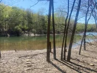 Secluded Lakeview retreat-near Eureka Springs